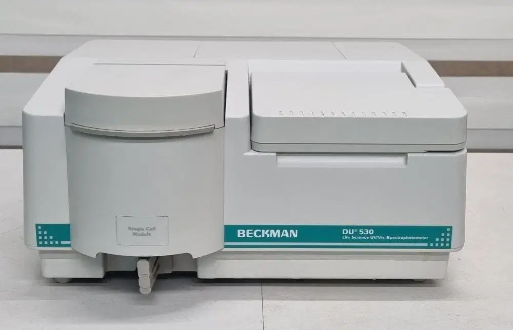 BECKMAN DU530 Life Science UV/VIS 분광광도계.